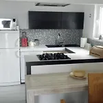Vikendica Valica